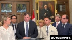 دومینیک لبلانک وزیر امنیت عمومی کانادا در کنفرانسی خبری سپاه پاسداران را تروریستی اعلام کرد 