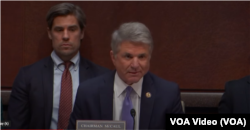 美国会众议院外事委员会主席迈克尔·麦考尔(Michael McCaul)2024年1月17日主持“检视美国资金流入中国军力”的听证会（视频截图）。