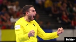 მაკედონიური "ოჰრიდის" მეკარე ზურაბ ცინცაძე გამარჯვების შემდეგ