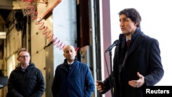 加拿大总理特鲁多2023年2月13日访问育空首府怀特霍斯(Whitehorse)。（路透社）