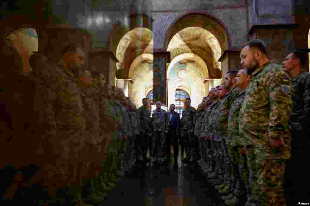 Avliyo Sofiya soborida bitiruv marosimi, Ukraina