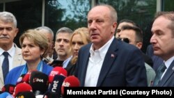 Muharrem Ince, pemimpin Partai Tanah Air, mundur dari pencalonannya sebagai Presiden Turki. 