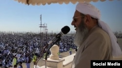 نوه مولوی عبدالحمید و دو عکاس و فیلم‌بردار مسجد مکی زاهدان بازداشت شدند