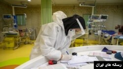 آمارهای رسمی جمهوری اسلامی از افزایش ابتلا به ویروس کرونا خبر می‌دهد.