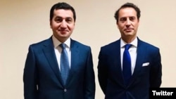 Hikmət Hacıyev və Xavyer Kolomina (Foto Xavyer Kolominanın twitter hesabındandır )