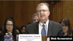 대니얼 크리튼브링크 미 국무부 동아시아태평양 담당 차관보가 14일 상원 외교위원회 청문회에서 증언했다.