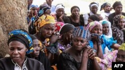 Cette tuerie aurait été menée en représailles à des frappes sur des camps de l'Iswap par l'armée, dans lesquelles de nombreux jihadistes et leurs familles avaient été tués.