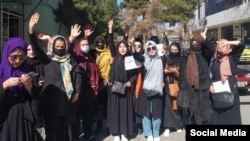 یو شمېر ښځینه فعالانو یو ځل بیا په کابل کې لاریون وکړ