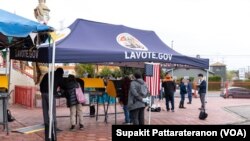 Thai American Voters cast their ballots during the Primary Election voting at the Wat Thai Los Angeles, CA. March 3, 2024.