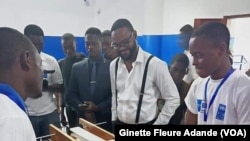 Les jeunes développeurs de la fondation Vallet, à Cotonou, le 30 juillet 2023.