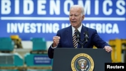 Sekitar 54% warga AS menyatakan tidak terkesan dengan kinerja Presiden Joe Biden (foto: dok). 