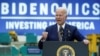 Presiden AS Joe Biden menyampaikan pidato dalam kunjungannya ke Milwaukee, Wisconsin, Selasa (15/8). 