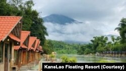 ເຮືອນແພເມືອງເຟືອງແຄນລາວ, ເມືອງເຟືອງ, ແຂວງວຽງຈັນ, ສປປ ລາວ.