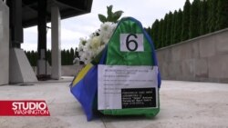 Kolektivna dženaza ratnih žrtava u Bratuncu