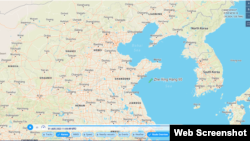 선박의 실시간 위치정보를 보여주는 ‘마린트래픽(MarineTraffic)’에 따르면 '저싱항 95호'는 한반도 시각 1일 오후 8시경 중국 칭다오 남단 해상에 나타난 뒤 사라졌다. 사진 = 마린트래픽 웹사이트 캡쳐.