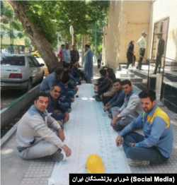 اعتصاب کارکنان شرکت برق نورآباد