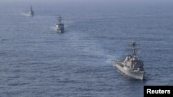 미한일 해군이 한국 동해상에서 북한의 핵 미사일 위협에 대응하기 위한 미사일 방어훈련을 실시했다. 미국의 벤폴드함, 한국의 율곡이이함, 일본 아타고함 등 세 나라의 이지스 구축함이 참가했다. 한국 국방부 제공 사진.