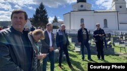 Celebrating the Day of Russian Volunteers in Visegrad with a support for Russian troops with the "Z" sign. Photo: Detektor
