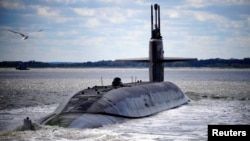 미 해군의 오하이오급 탄도미사일잠수함인 USS 알래스카.