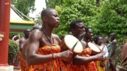 Trésors royaux retrouvés : le roi Asante expose des objets pillés par les Britanniques