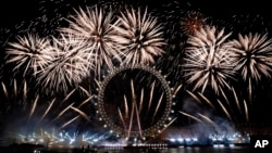 In Photos: Ringing In 2024 Around the World