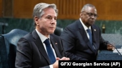 აშშ-ის სახელმწიფო მდივანი ენტონი ბლინკენი და აშშ-ის თავდაცვის მდივანი ლოიდ ოსტინი. 31 ოქტომბერი, 2023 წელი