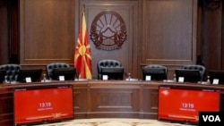 Владина сала за седници