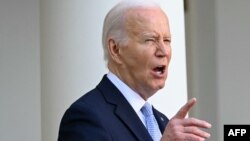 20일 조 바이든 미국 대통령이 미국 워싱턴 백악관 로즈가든에서 열린 미국 유대인 문화유산의 달 기념 행사에서 연설을 진행하고 있다.