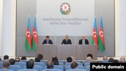 Xarici diplomatlar üçün brifinq (Mənbə: Xarici Işlər Nazirliyi)