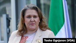 Не го гледам тоа како проблем, доколку такво нешто е констатирано, вели поранешната министерка за одбрана, Славјанка Петровска во изјава за Гласот на Америка