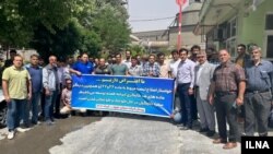 کارگران معترض سیمان درود