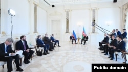İlham Əliyev və Vladimir Putinin geniş tərkibdə görüşü (Mənbə: Azərbaycan Prezidentinin Administrasiyası)