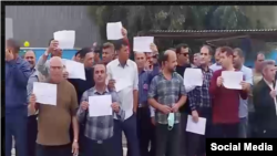 تجمع کارکنان ارکان ثالث شرکت بهره‌برداری نفت و گاز آغاجاری،