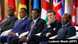 GABON-FRANCE-ON—FORESTS-SUMMIT