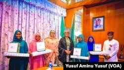 Remi Tinubu Ta Gana Da Daliba’an Da Aka Ceto Daga Hanun ‘Yan Bindiga Daga Jami’ar Katsina