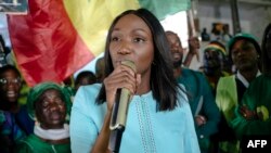 Anta Babacar Ngom, cheffe d'entreprise de 40 ans, a pour ambition de briser les barrières et devenir la première présidente de la République de son pays.