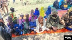 'Rundunar dakarun kawancen kasashen yankin tafkin Tchadi ta mikawa gwamnatin kasar Tchadi wasu tubabbun ‘yan Boko Haram guda 46