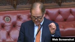 영국 외무부 국무상을 지낸 휴고 스와이어 상원의원이 19일 상원에서 중국 주제로 열린 대정부질문에서 발언하고 있다.