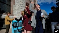 Faisant face à l'inertie des autorités du Montana, 16 jeunes ont lancé une action judiciaire contre l’État en 2020.