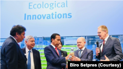 Presiden Joko Widodo bersama Kanselir Jerman Olaf Scholz. Jokowi menegaskan Indonesia sangat terbuka terhadap berbagai kemungkinan investasi terutama yang terkait dengan hilirisasi industri dan ekonomi hijau.