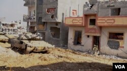 가자지구 북단 베이트 하눈 시에서 작전 중인 이스라엘 탱크와 병사들. (자료화면: Israel Defense Forces)