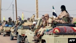 La nouvelle alliance, appelée Cadre stratégique permanent pour la défense du peuple de l'Azawad (CSP-DPA), est présidée par Bilal Ag Acherif.