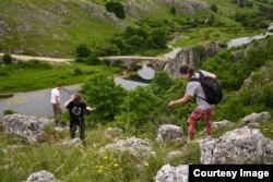 Istraživanja biodiverziteta područja uz rijeku. (Foto: Vladimir Tadić)