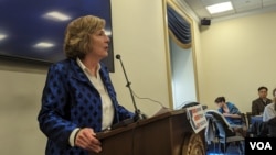 수전 숄티 디펜스포럼(DFF) 회장이 14일 미국 워싱턴 연방하원 건물에서 개최한 행사에서 발언하고 있다.