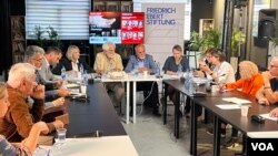 Tribina o merama socijalne zaštite ili helikopter merama vlade Srbije