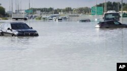 Ambaliyar ruwa ta rufe manyan titunan birnin Dubai