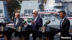 조 바이든 미국 대통령(가운데)과 리시 수낙 영국 총리(오른쪽), 앤서니 앨버니지 호주 총리가 지난 3월 샌디에이고에서 오커스의 첫 대면 정상회의를 열었다.