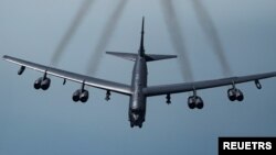 بم افگن بی-۵۲ امریکایی