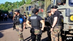 Au total, "Mayotte place nette" représente un engagement d'environ 1.700 personnels des forces de l'ordre, selon la ministre déléguée aux Outre-mer, Marie Guévenoux.