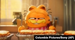 This image released by Sony Pictures shows Garfield, voiced by Chris Pratt, in a scene from the animated film "The Garfield Movie."